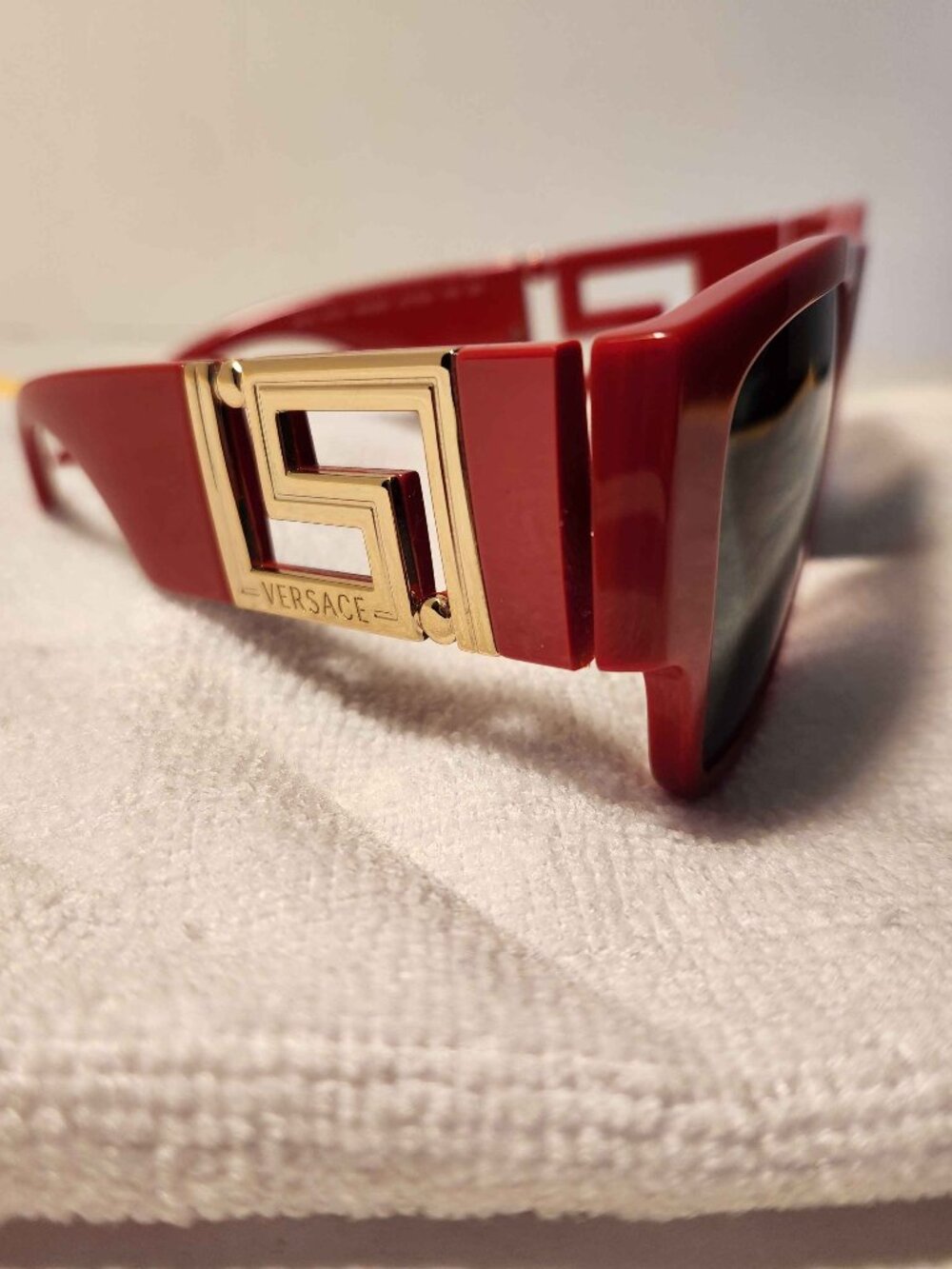 Versace VE4403 Red Medusa Greca Shield Sunglasses 534487 Made in Italy